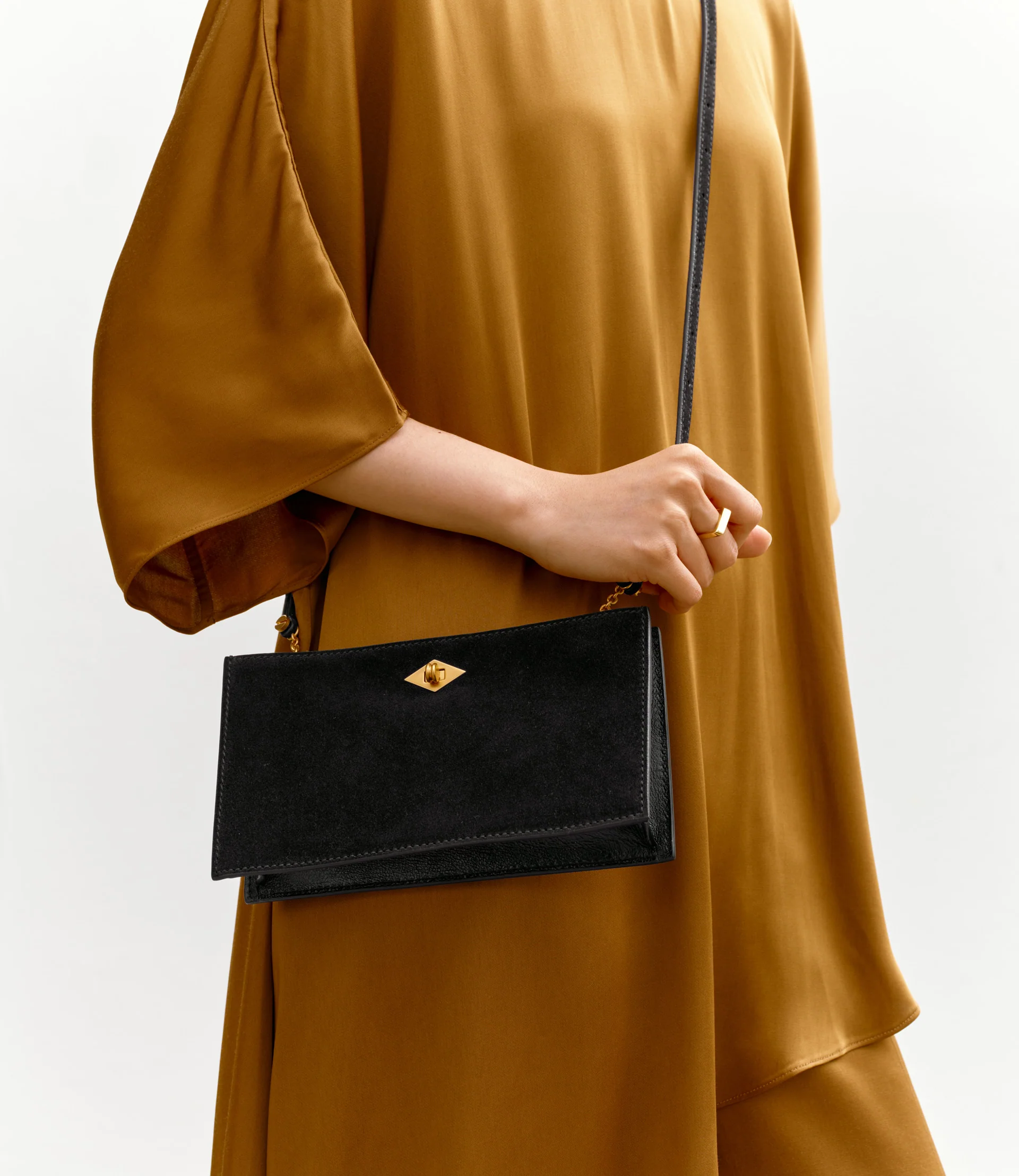 Ease 20 Suede Black with Elvis - Image 5
