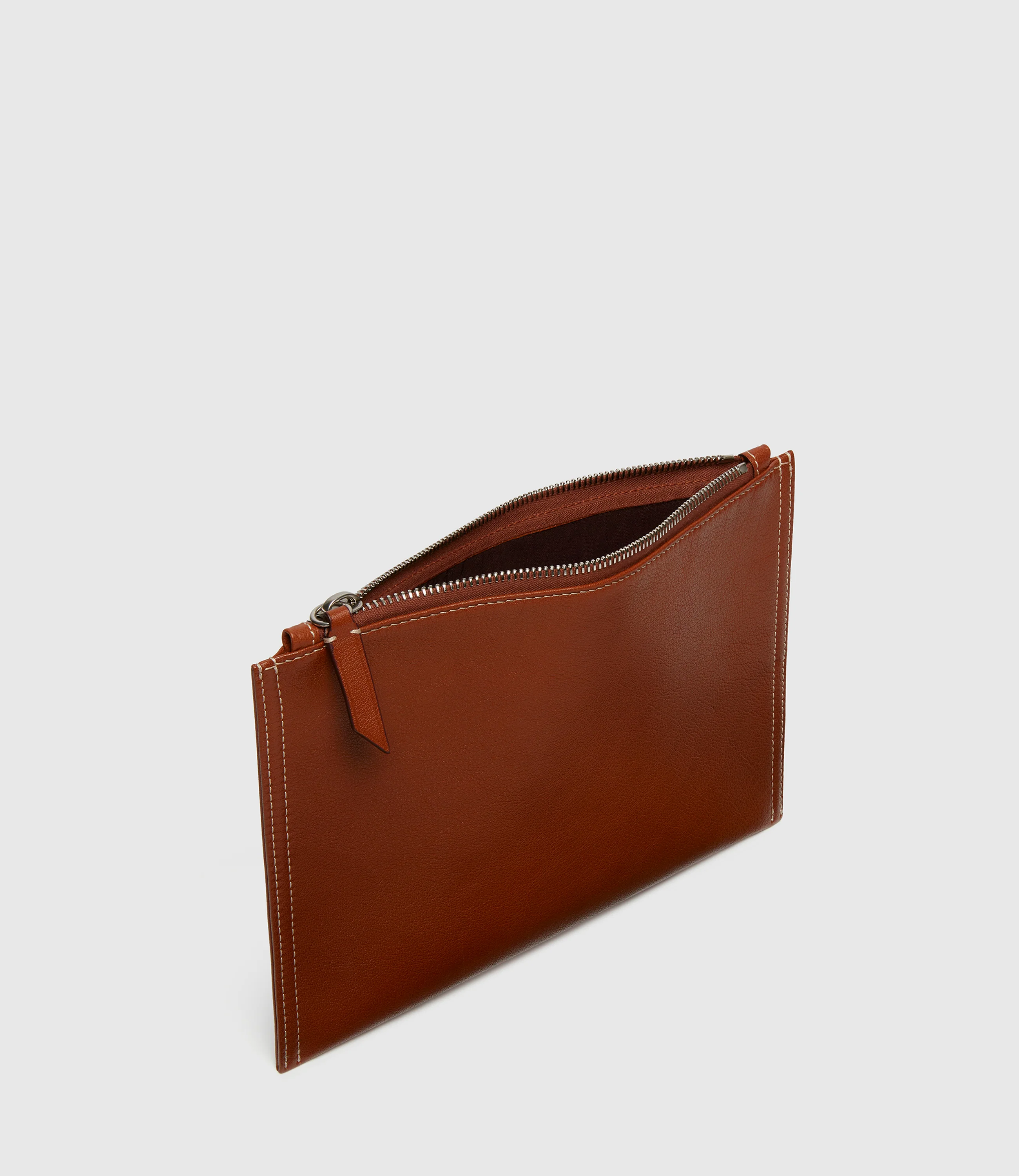 Small Flat Pouch Buffalo Cognac - Image 2