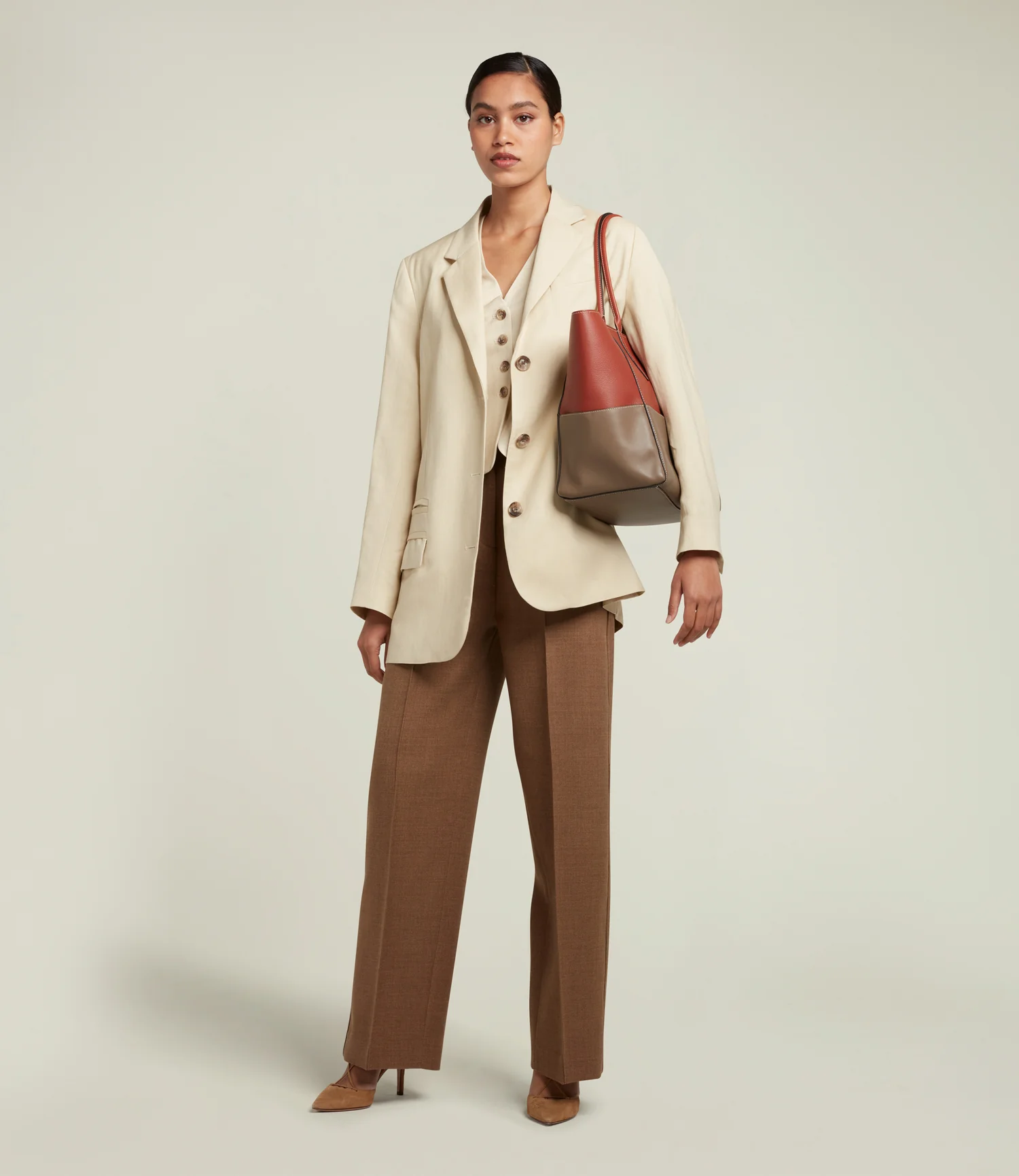 Incognito 36 Cabas Smooth Calfskin Sienna Taupe - Image 5