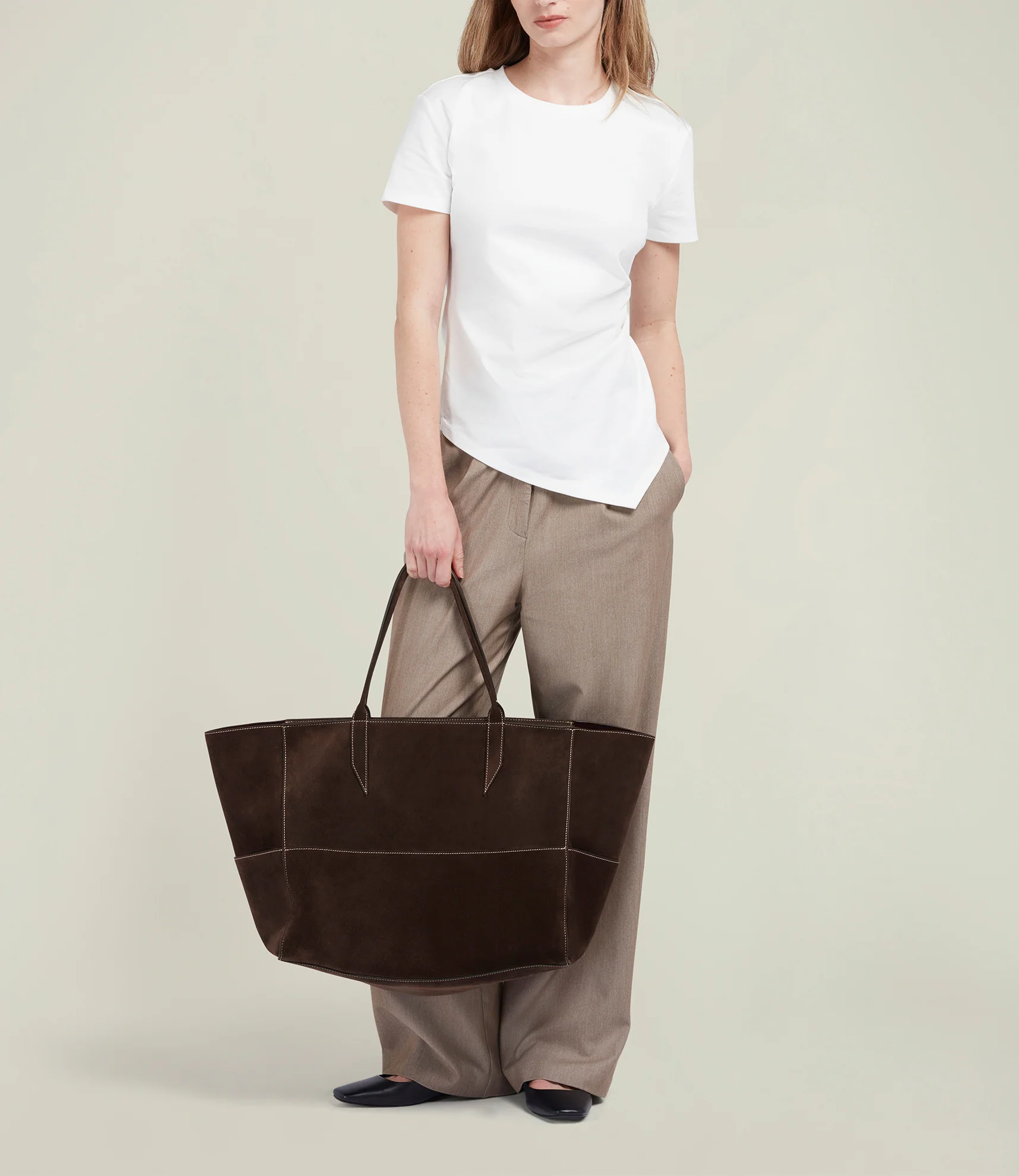 Incognito 42 Cabas Suede Chocolate with Salt Stitching - Image 4