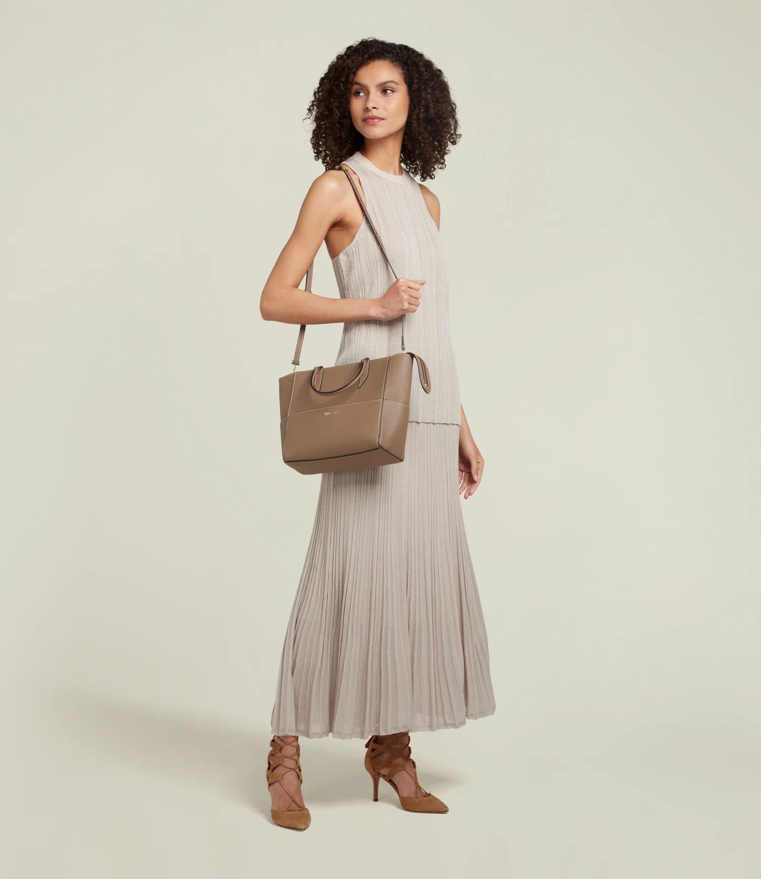 Incognito Crossbody Cabas Smooth Calfskin Taupe - Image 5