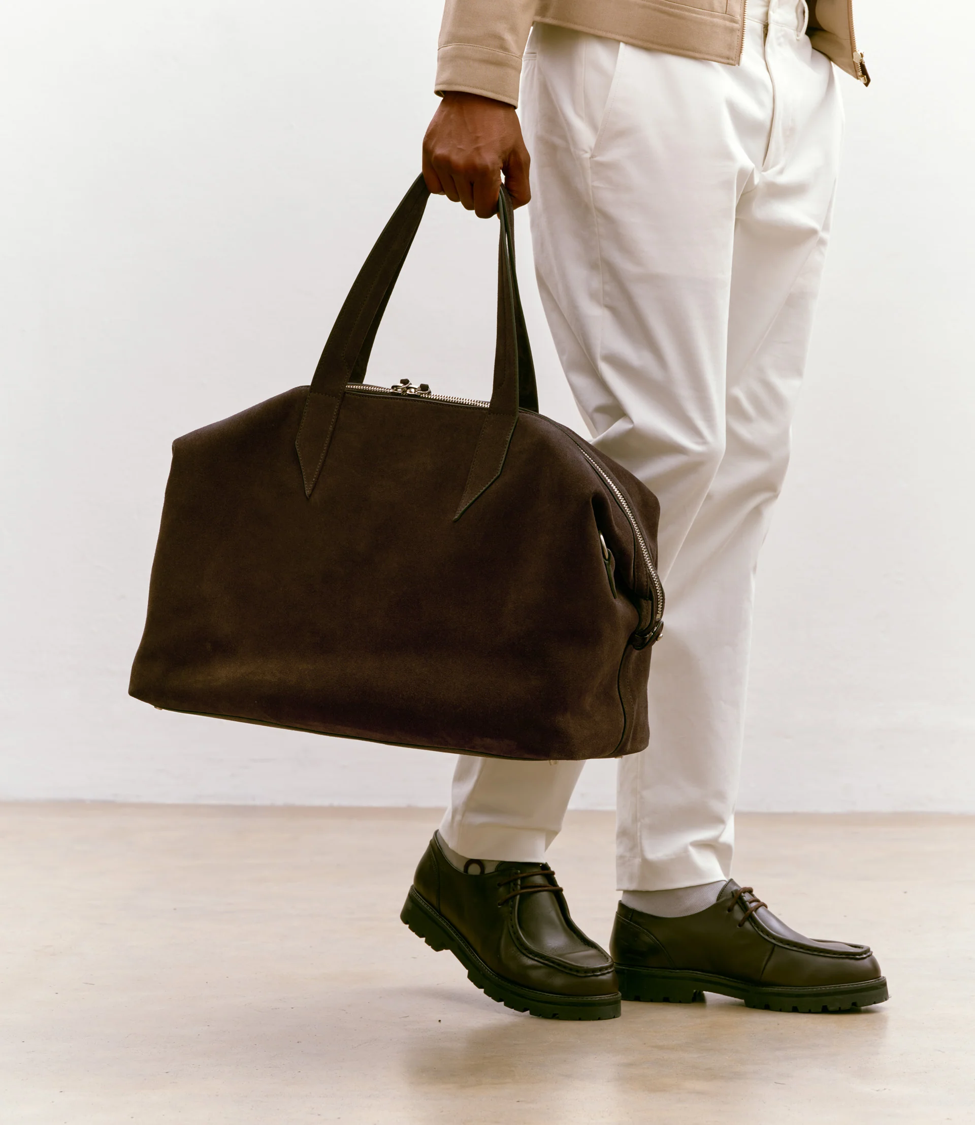 Nomad Weekend Suede Chocolate - Image 2