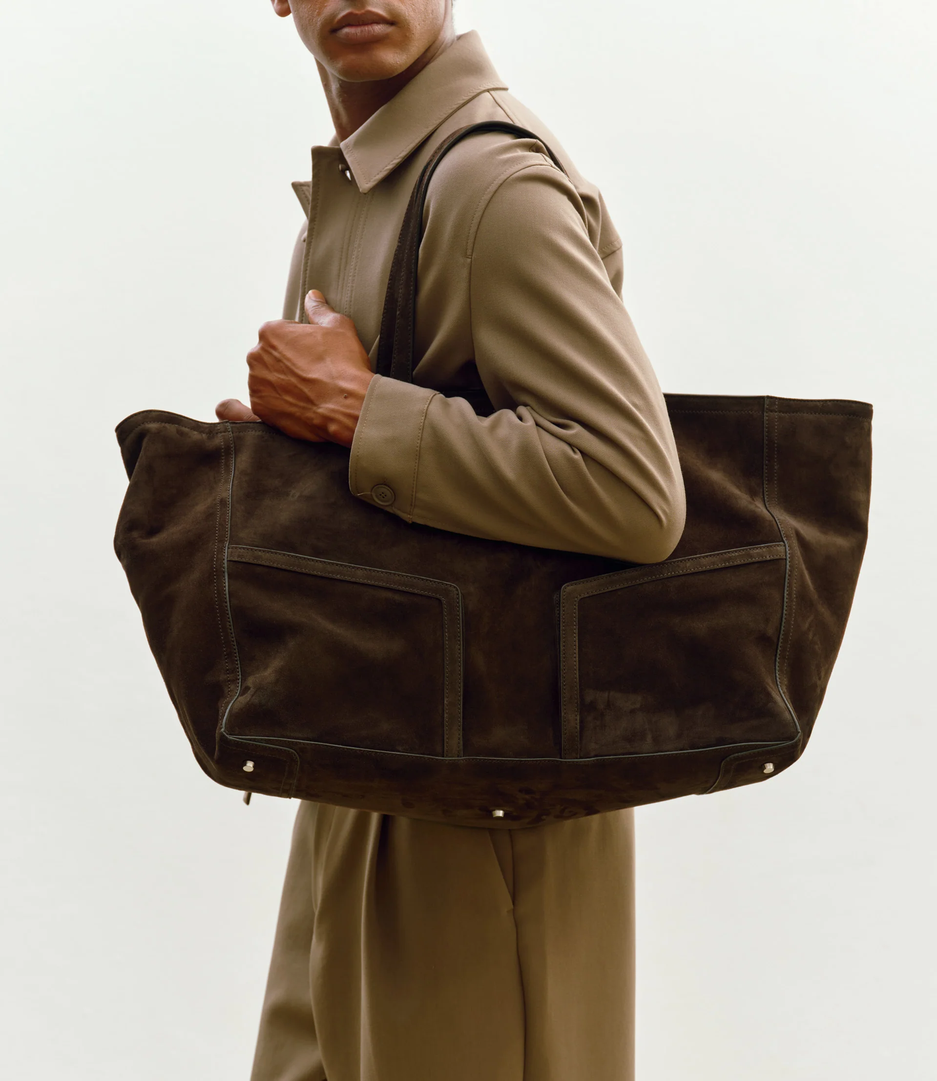 Sergeant Carryall Suede Chocolate - Image 3