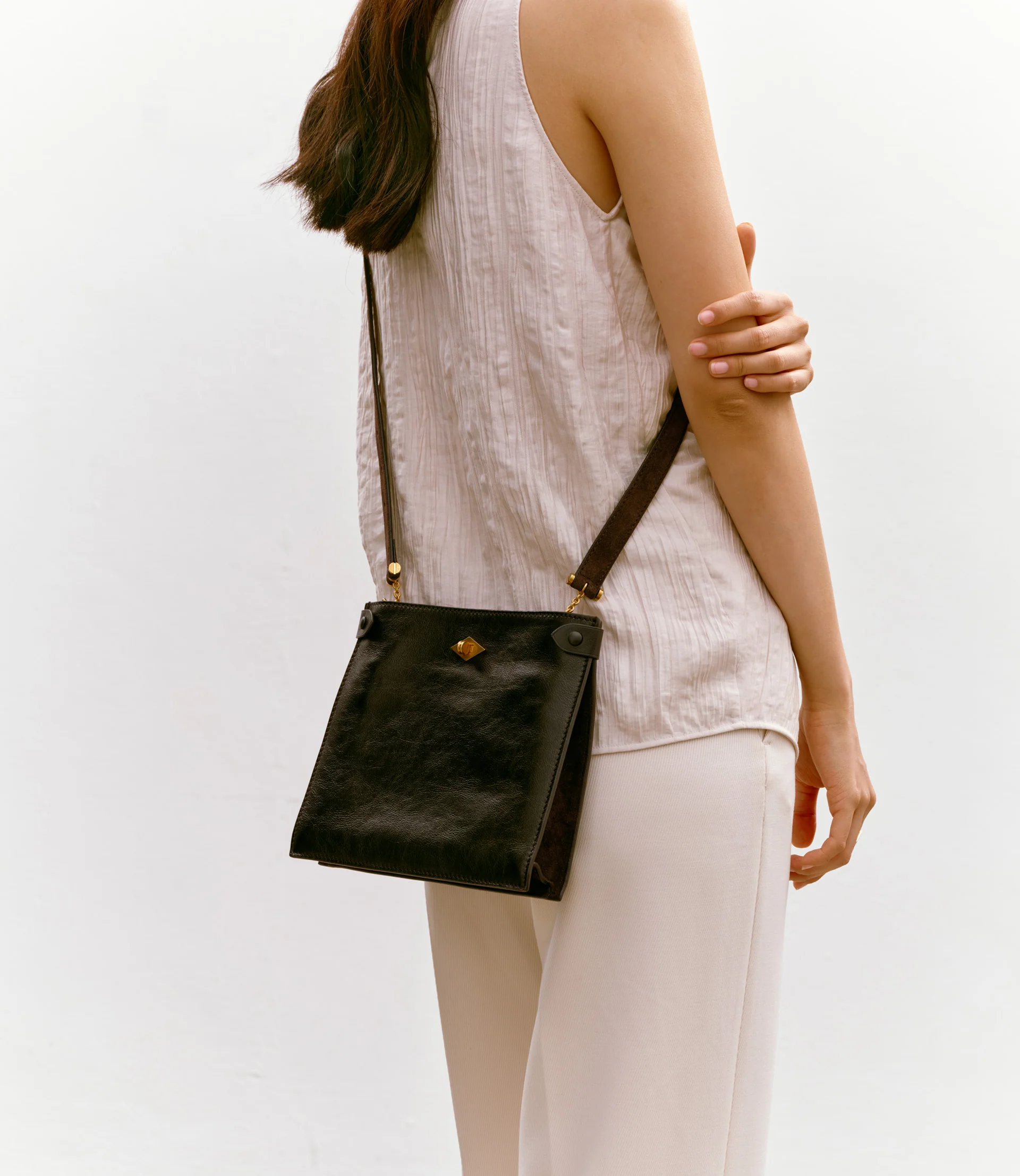 Stowaway Crossbody Elvis Cacao with Suede Chocolate - Image 5