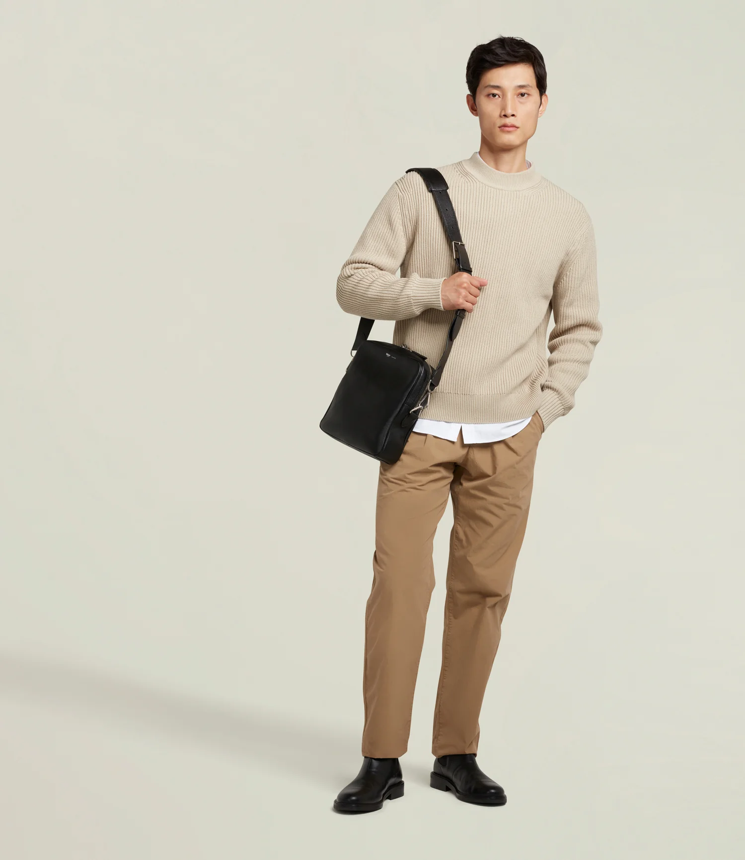 Wanderer Cross Body Buffalo Black - Image 3